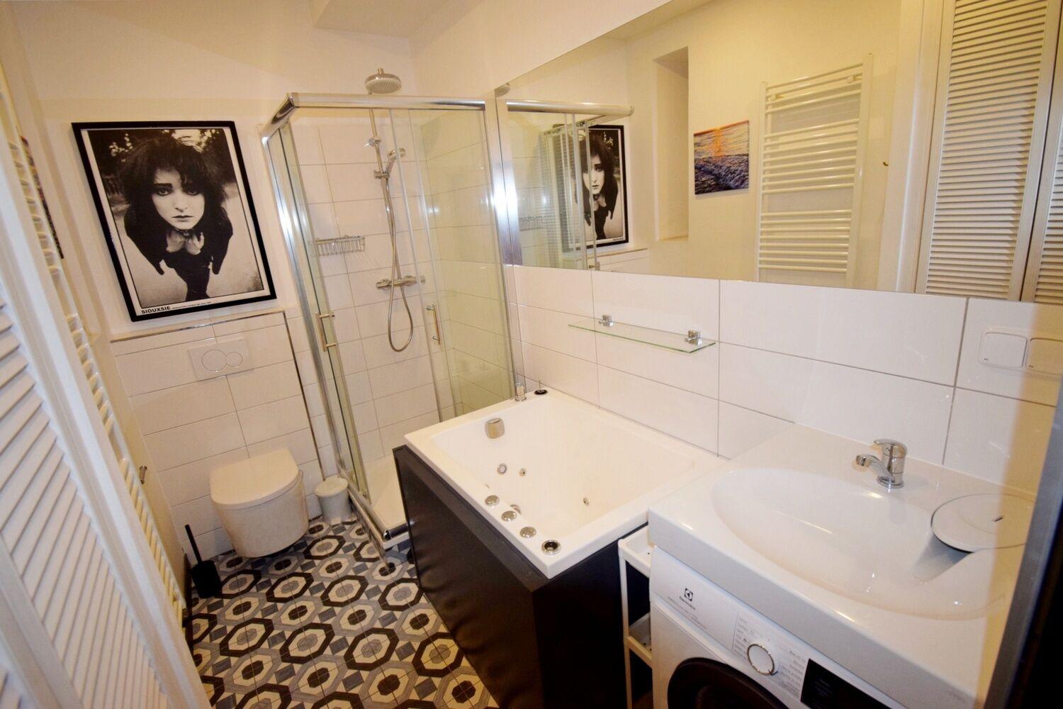 Kompletně zařízený 1+kk, 31 m2, nedaleko Václavského nám., Praha 2 – Nové Město