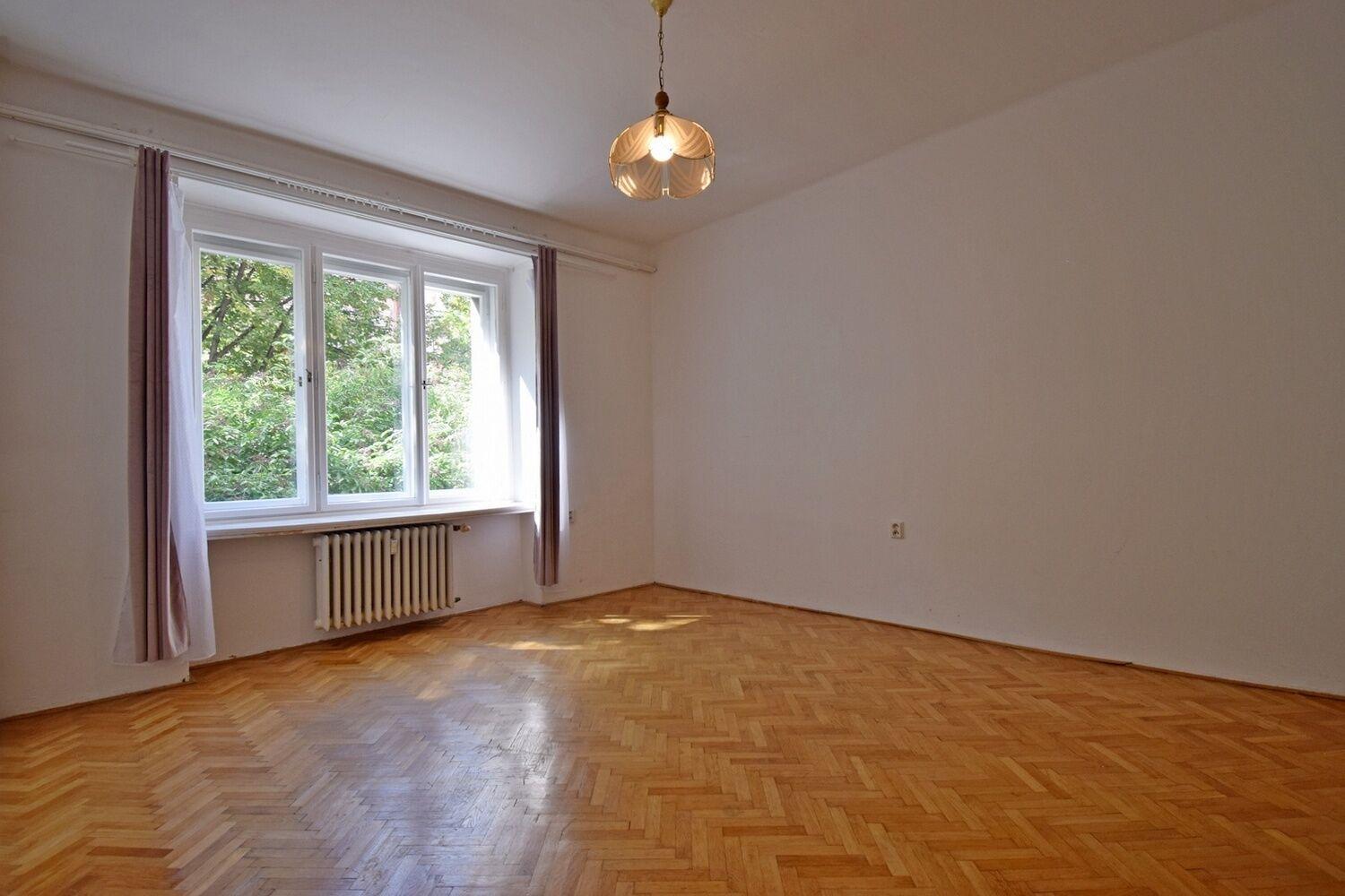 Prostorný 2+kk 52 m2, Praha 2 Vinohrady