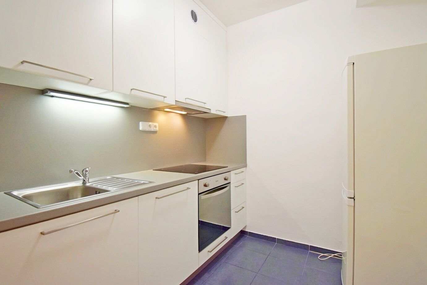 Hezký 2+kk po rekonstrukci, Praha 5 - Košíře