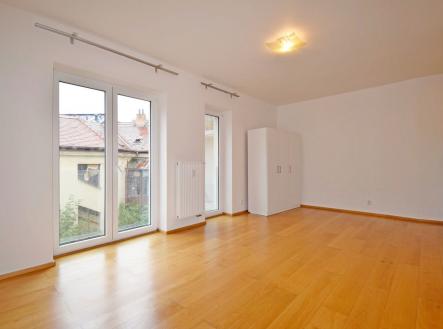 Pronájem bytu, 1+kk, 32 m² obrázek