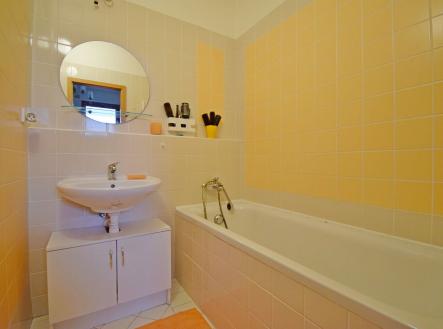 Pronájem bytu, 3+kk, 55 m²