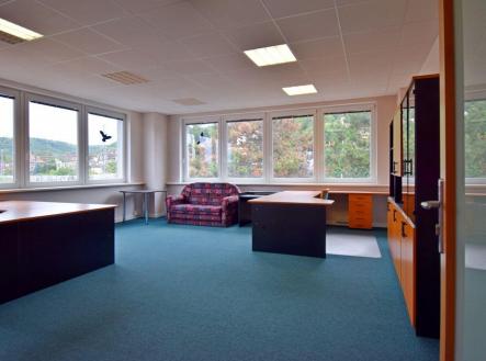 Pronájem kanceláře, 66 m²