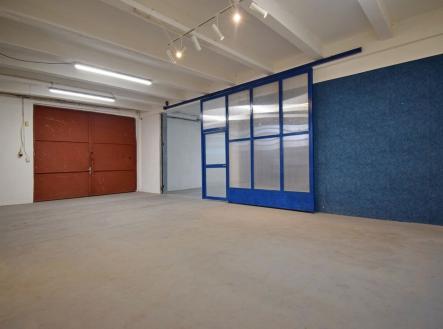 Pronájem komerčního objektu, sklad, 202 m²