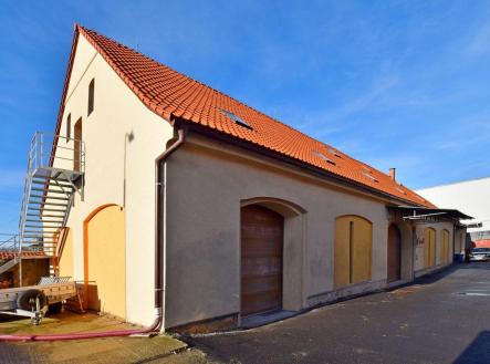 Pronájem skladovací prostor