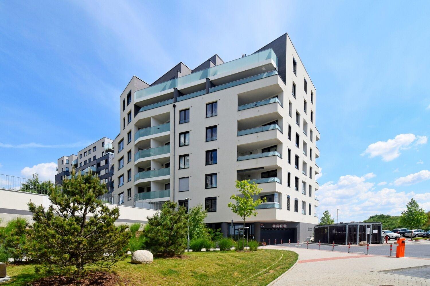 Moderní 1+kk s terasou, 44 m2 v novostavbě u metra Stodůlky, Praha 5