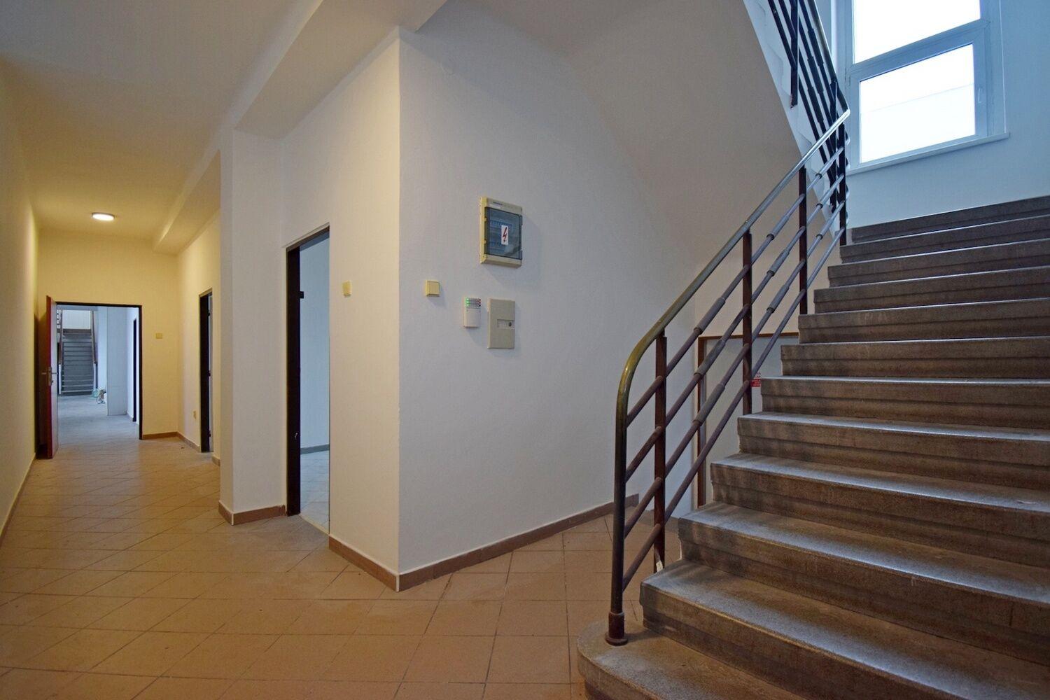 Pronájem ubytovacího zařízení 626 m2, Praha 10 Uhříněves