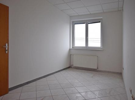 Pronájem kanceláře, 626 m²