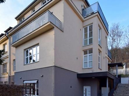 Pronájem bytu, 4+kk, 107 m²
