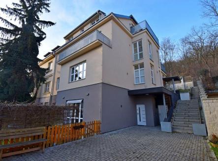 Pronájem bytu, 4+kk, 107 m²