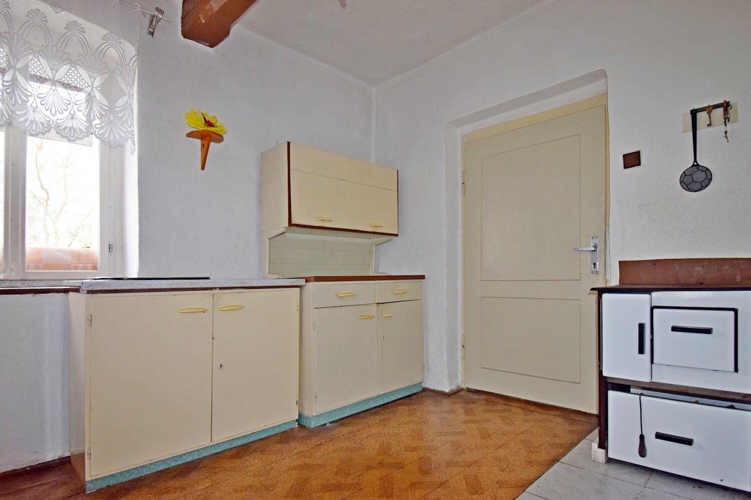 Rodinný dům 3+1, 100 m2, pozemek 1222 m2, Ošelín