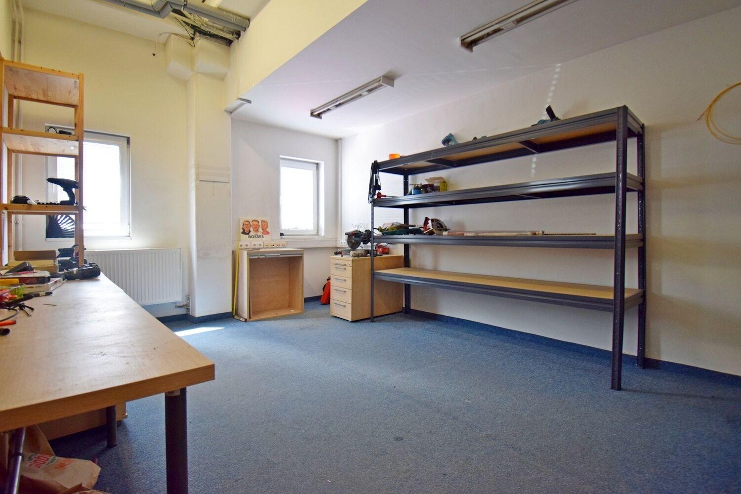Skladové prostory s příslušenstvím, 230 m2, Praha 9 - Letňany