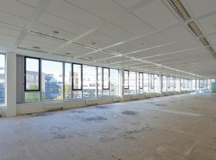 Pronájem kanceláře, 1 145 m²