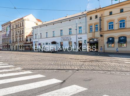 Pronájem - obchodní prostor, 380 m²