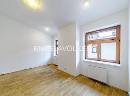 Pronájem - kanceláře, 92 m² obrázek