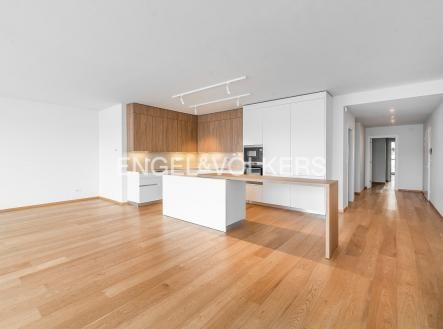 Pronájem bytu, 4+kk, 174 m²