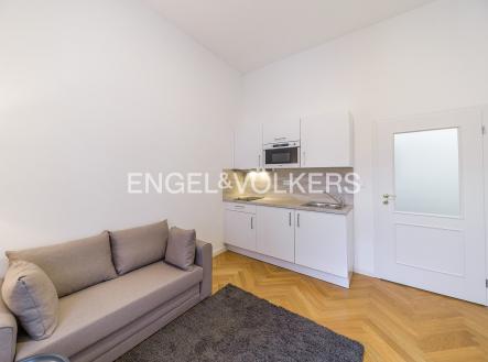 Pronájem bytu, 1+kk, 24 m²