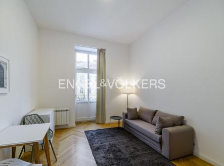 Pronájem bytu, 1+kk, 24 m²