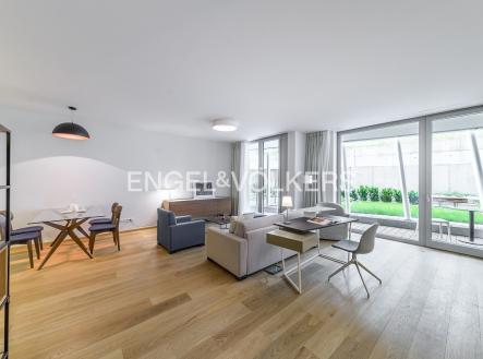 Pronájem bytu, 1+kk, 66 m²