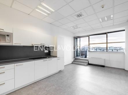 Pronájem kanceláře, 504 m²