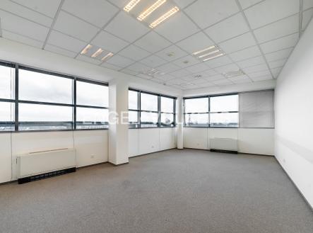 Pronájem kanceláře, 504 m²