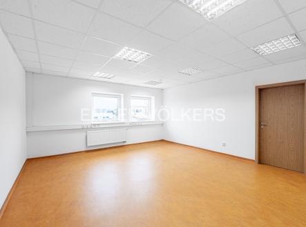 Pronájem kanceláře, 123 m²