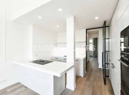 Pronájem bytu, 3+kk, 83 m²