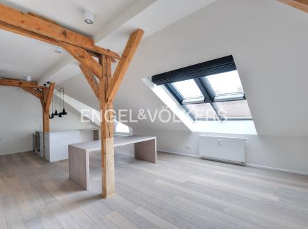 Pronájem bytu, 3+kk, 112 m²