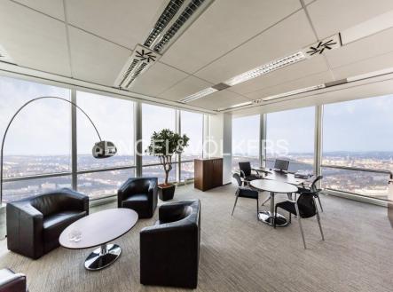 Pronájem kanceláře, 145 m²