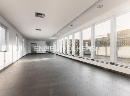 Pronájem kanceláře, 184 m² obrázek