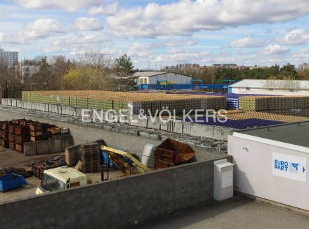 Pronájem komerčního objektu, jiný, 1 450 m²