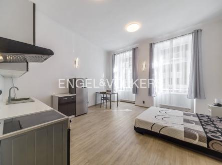 Pronájem bytu, 1+kk, 40 m²