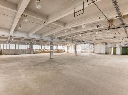 Pronájem komerčního objektu, sklad, 24 288 m²