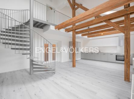 Pronájem bytu, 4+kk, 120 m²