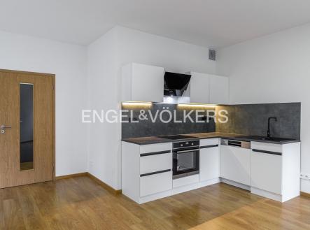 Pronájem bytu, 2+kk, 55 m²