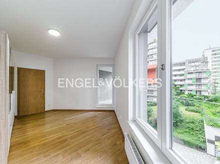 Pronájem bytu, 2+kk, 55 m²