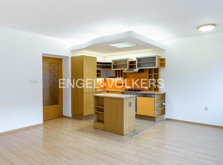 Pronájem bytu, 4+kk, 122 m²