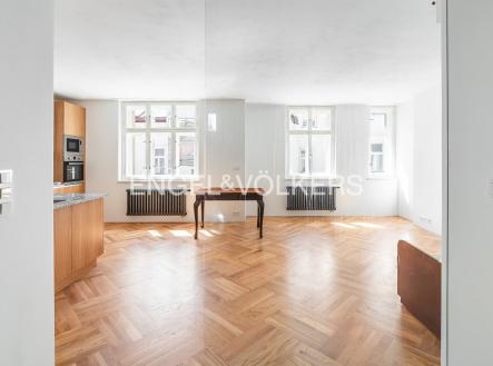 Pronájem bytu, 2+kk, 99 m²