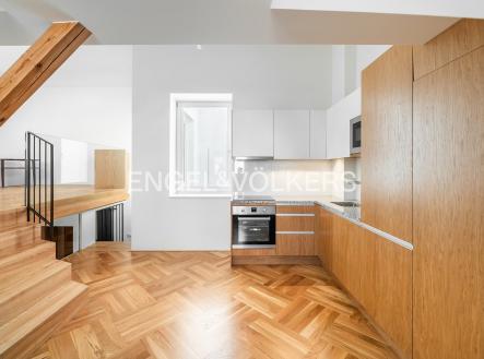 Pronájem bytu, 2+kk, 86 m²