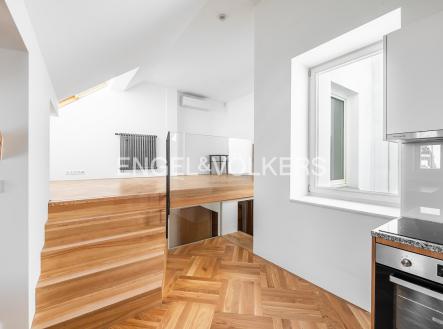 Pronájem bytu, 2+kk, 86 m²