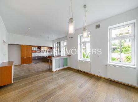 Pronájem - dům/vila, 514 m² obrázek