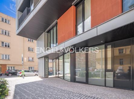 Pronájem obchodní prostor, 114 m²