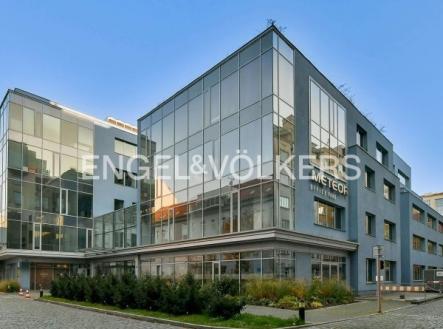 Pronájem kanceláře, 178 m²