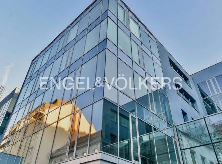 Pronájem kanceláře, 178 m²