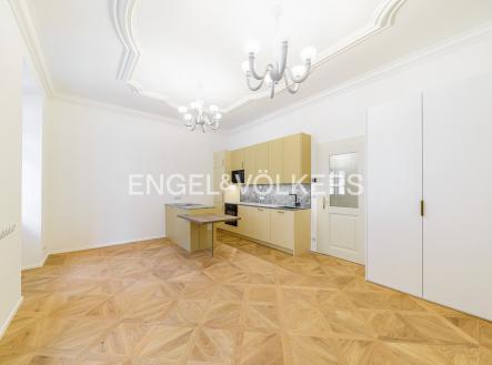 Pronájem bytu, 1+kk, 39 m²