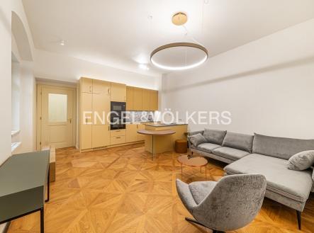 Pronájem bytu, 2+kk, 48 m²