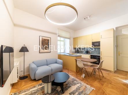 Pronájem bytu, 2+kk, 39 m²