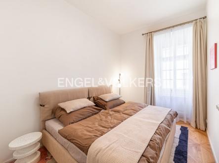 Pronájem bytu, 2+kk, 39 m²