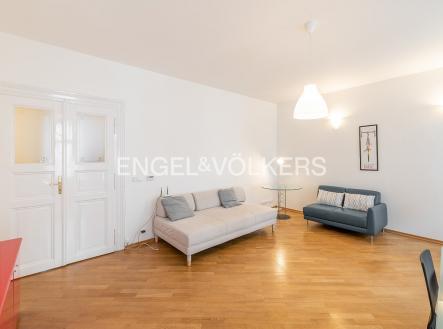 Pronájem bytu, 2+kk, 67 m²