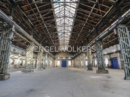 Pronájem komerčního objektu, sklad, 2 521 m²