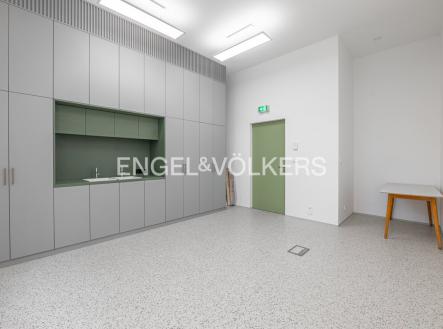 Pronájem - komerční objekt, jiný, 22 m²